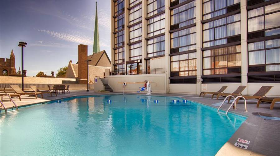 Pool view of Holiday Inn Chicago North-Evanston, an IHG Hotel 